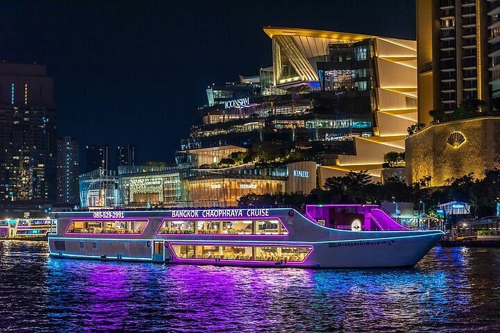 Chao Phraya River Dinner Cruise